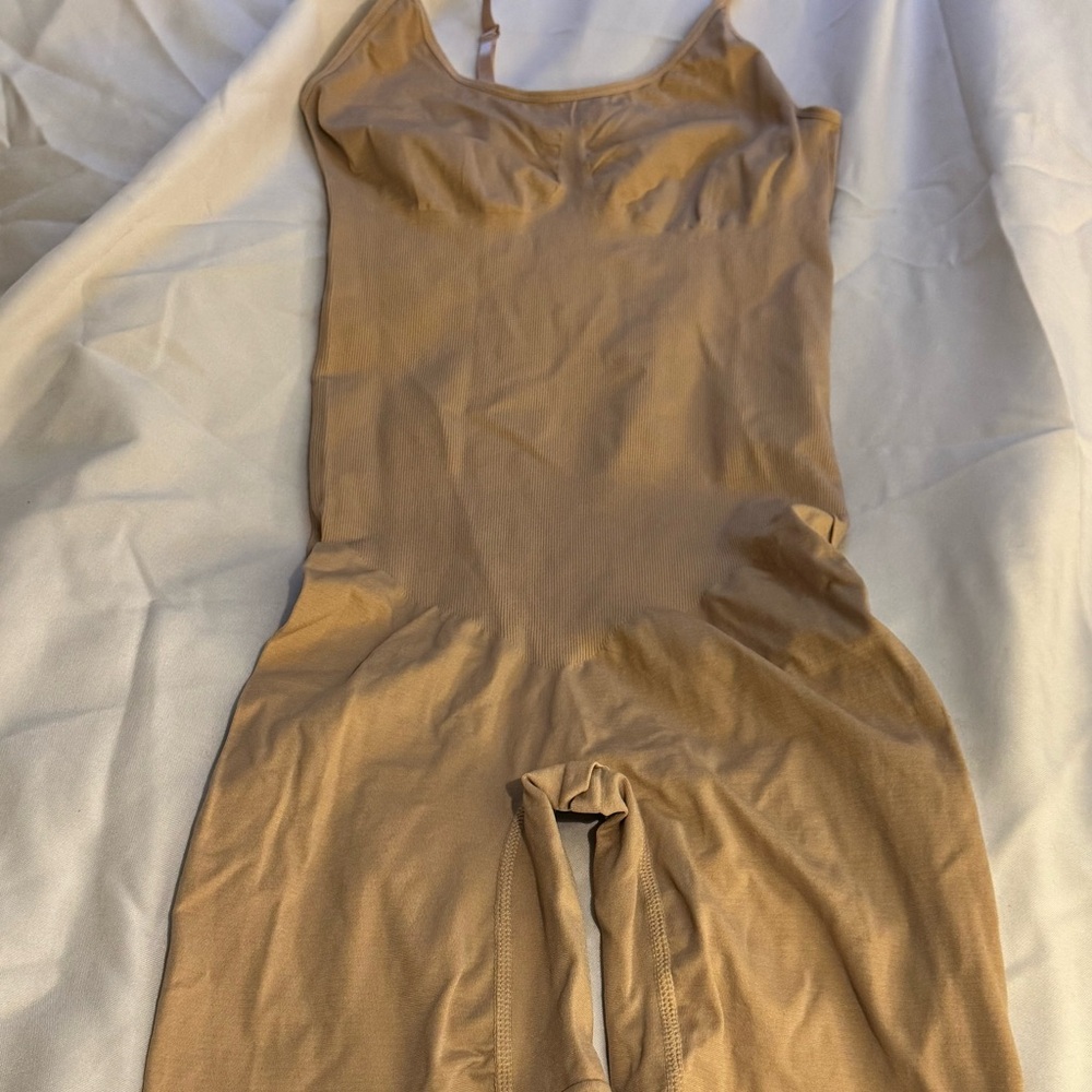Seamless Nude compression Bodysuit sz XL NWOT